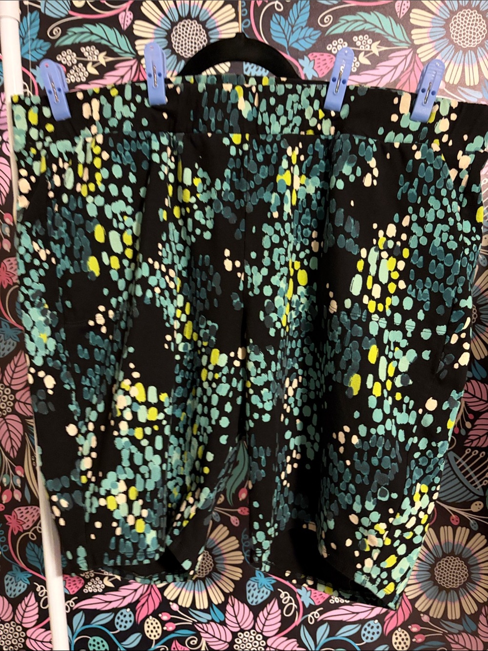torrid Black Multicolor Dot-Print Women's Legging Shorts